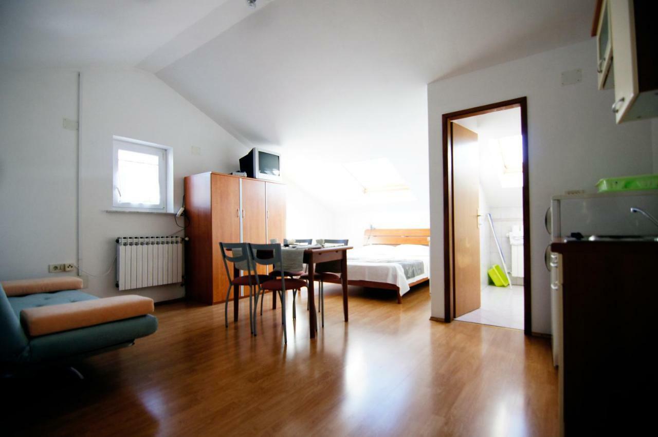 Apartments Ida Cres Zewnętrze zdjęcie